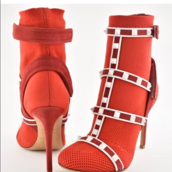 VALENTINO GARAVANI BOOTIES SIZE 8.5 worn once - Picture 2 of 4